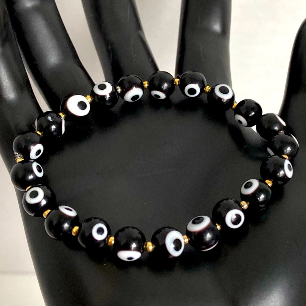 Lucky eye bracelet